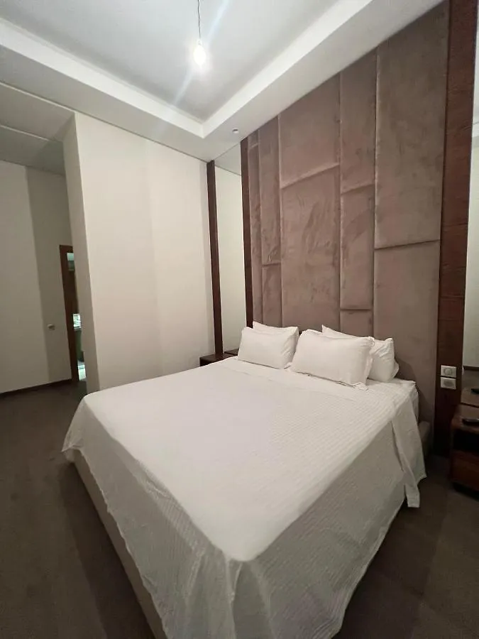 Gorgeous 2 Bedrooms Apartment In Bourgogne Kazablanka